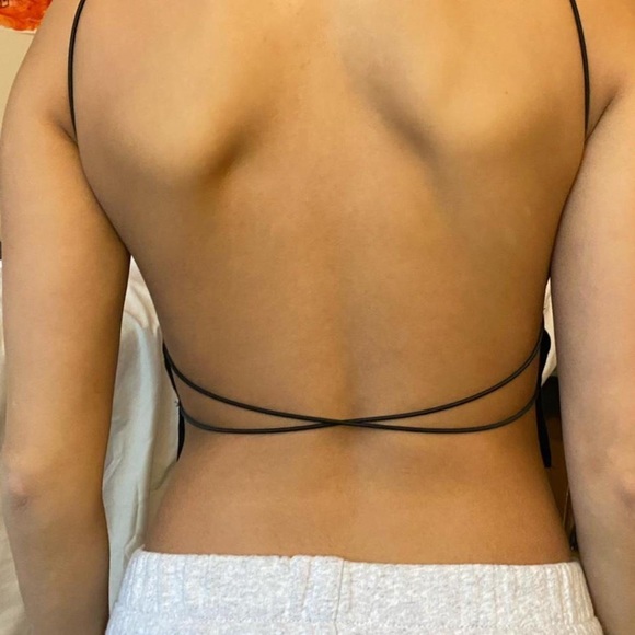 ADIKA BACKLESS TANK💋 - Picture 2 of 3